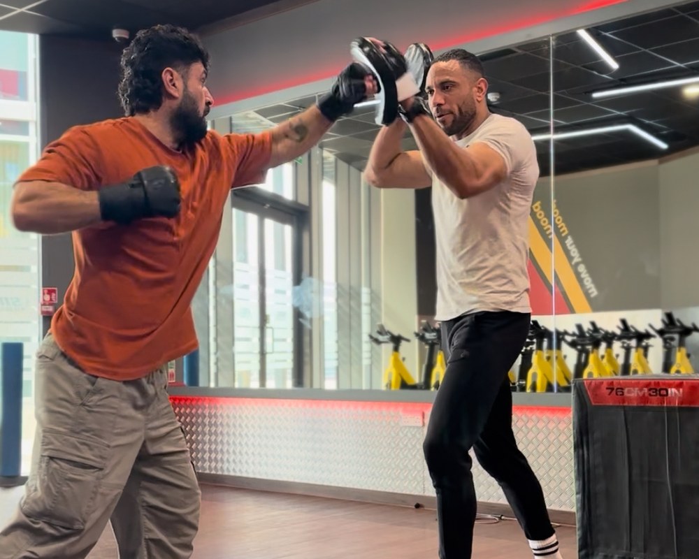 In-session coaching — pad work